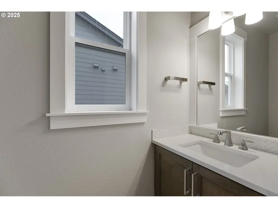 14047 SE Piper Cub Way, Milwaukie, OR 97267 - Image #3