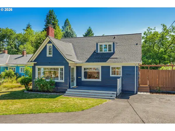 8234 SW Capitol Hwy, Portland, OR 97219
