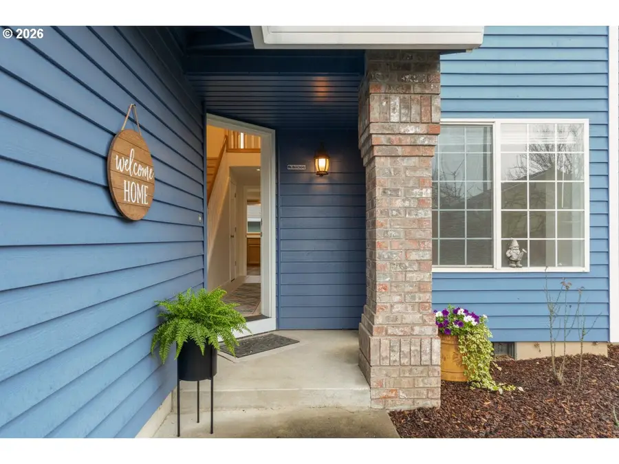 806 SE 73rd Ave, Hillsboro, OR 97123 - Image #2