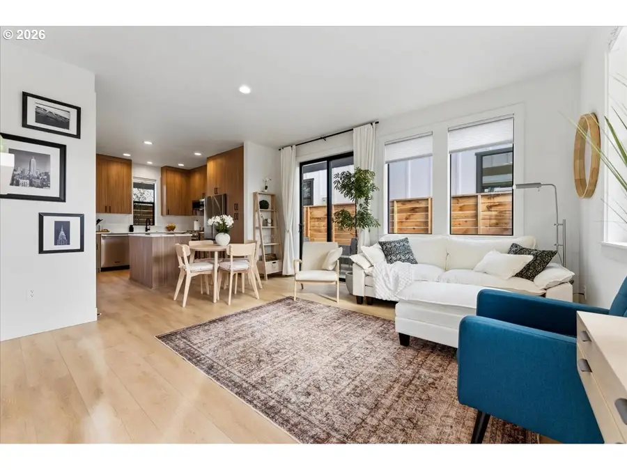311 E Ave #7, Lake Oswego, OR 97034 - #3