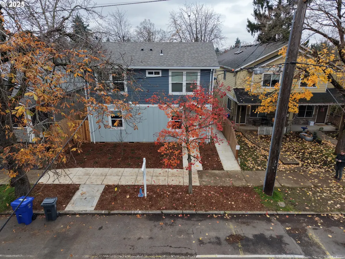 6537 SE Woodstock Blvd, Portland, OR 97206 - Image #1