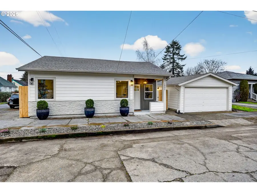 1805 NE Highland St, Portland, OR 97211 - #2