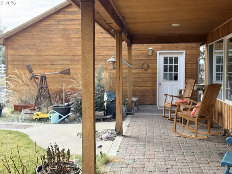 8818 SW Panorama Rd, Terrebonne, OR 97760 - #2