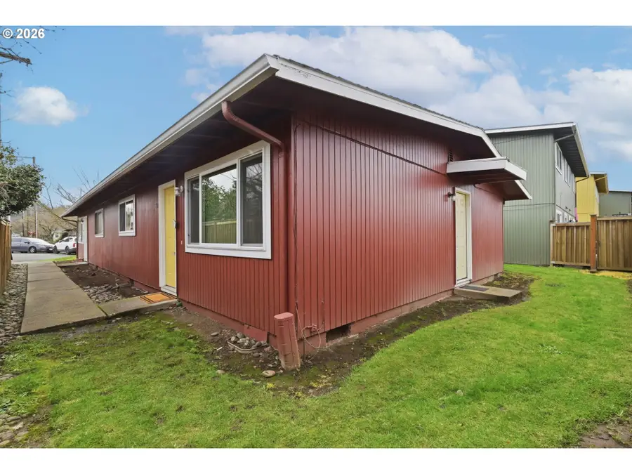 1674 Hayes St #B, Eugene, OR 97402 - #3