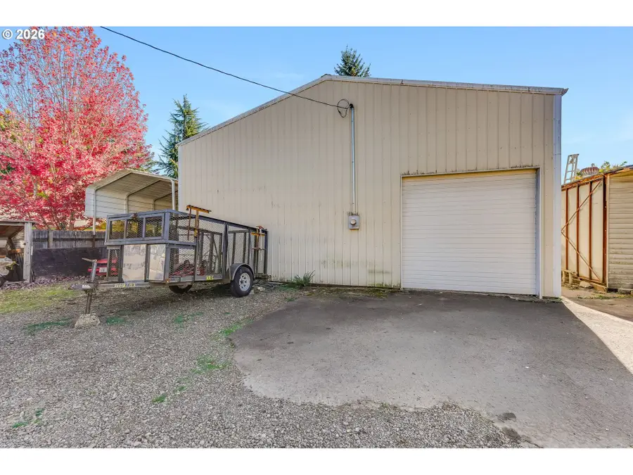 402 Warner Parrott Rd, Oregon City, OR 97045 - #3