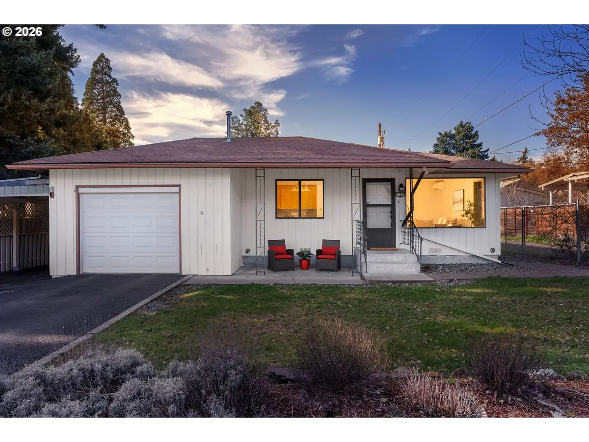 756 NE Fields Ave, White Salmon, WA 98672 - #1