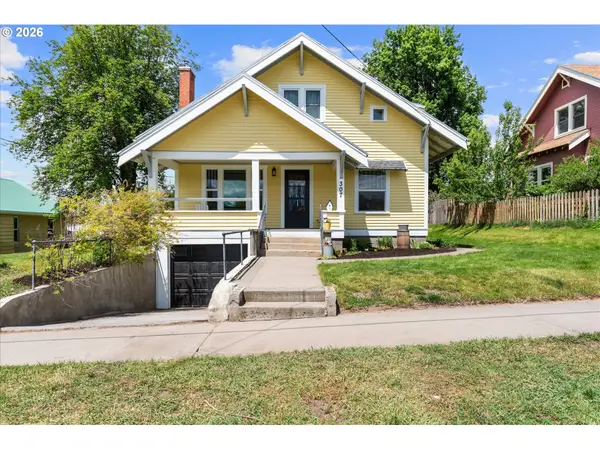 307 E North St, Enterprise, OR 97828