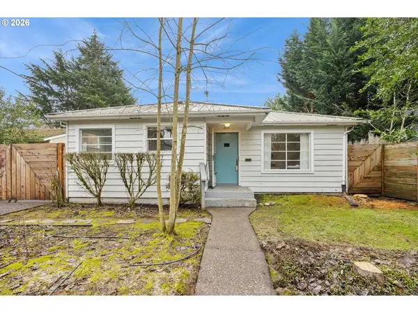 8524 N Saint Johns Ave, Portland, OR 97203