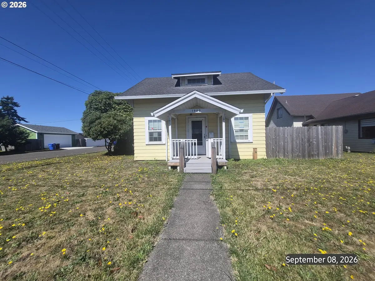 1902 10th St, Tillamook, OR 97141 - #1