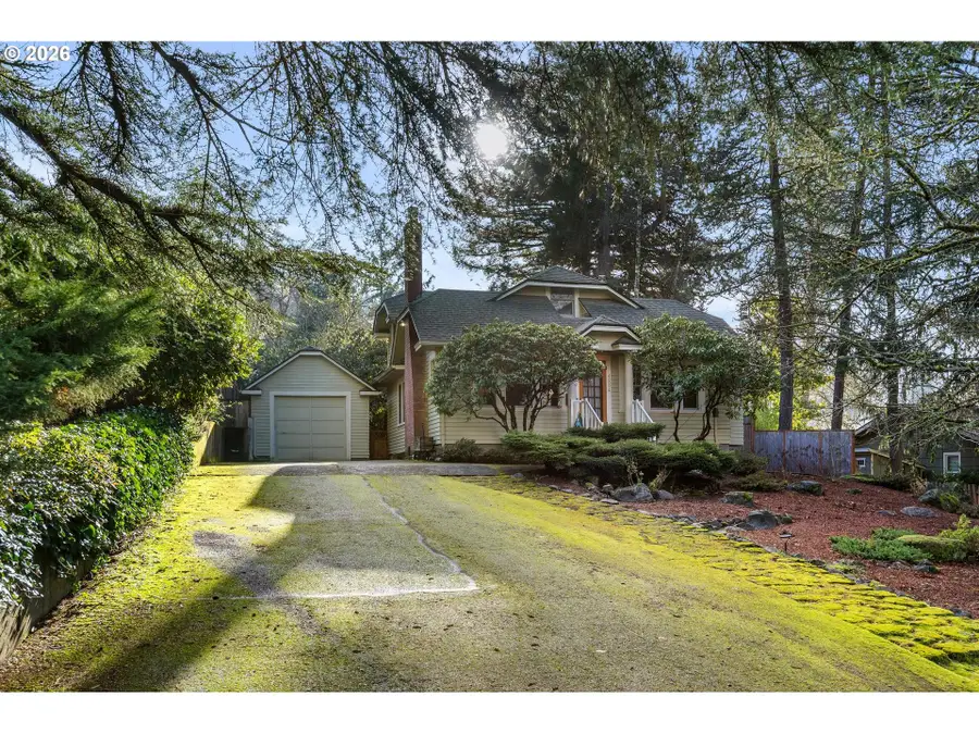 4234 SW Hume St, Portland, OR 97219 - Image #2