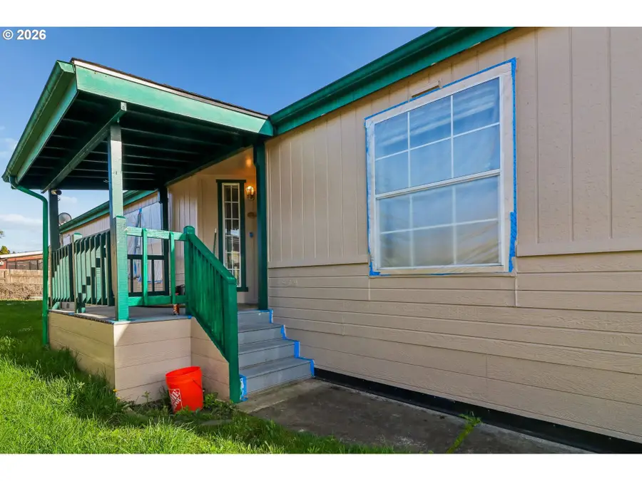 301 E Columbia Dr #73, Newberg, OR 97132 - #2