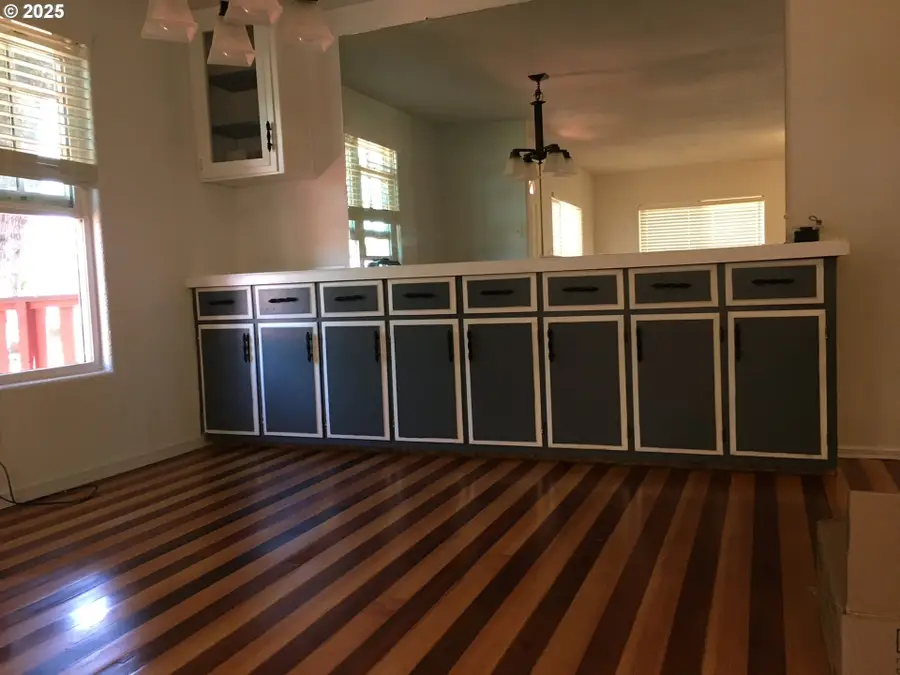 501 S 5th St, Springfield, OR 97477 - Image #3