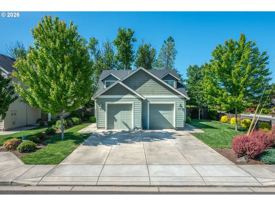 907 Howard Ave, Eugene, OR 97404 - #2