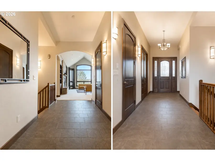 121 Ridge Dr, La Grande, OR 97850 - #3