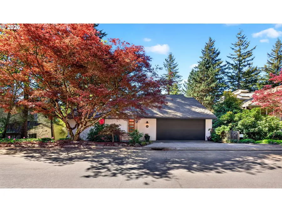 25 Becket St, Lake Oswego, OR 97035 - #2