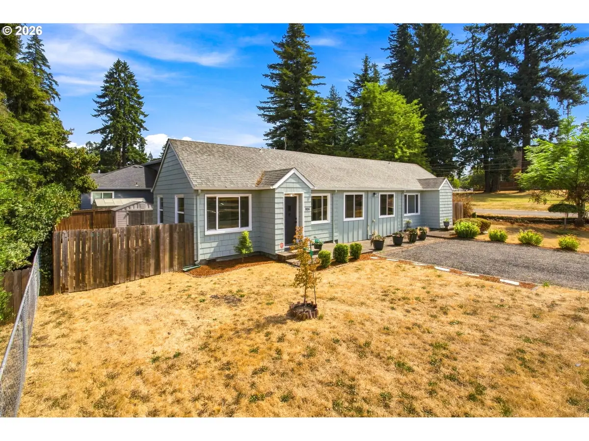 906 6th St, Washougal, WA 98671 - #1