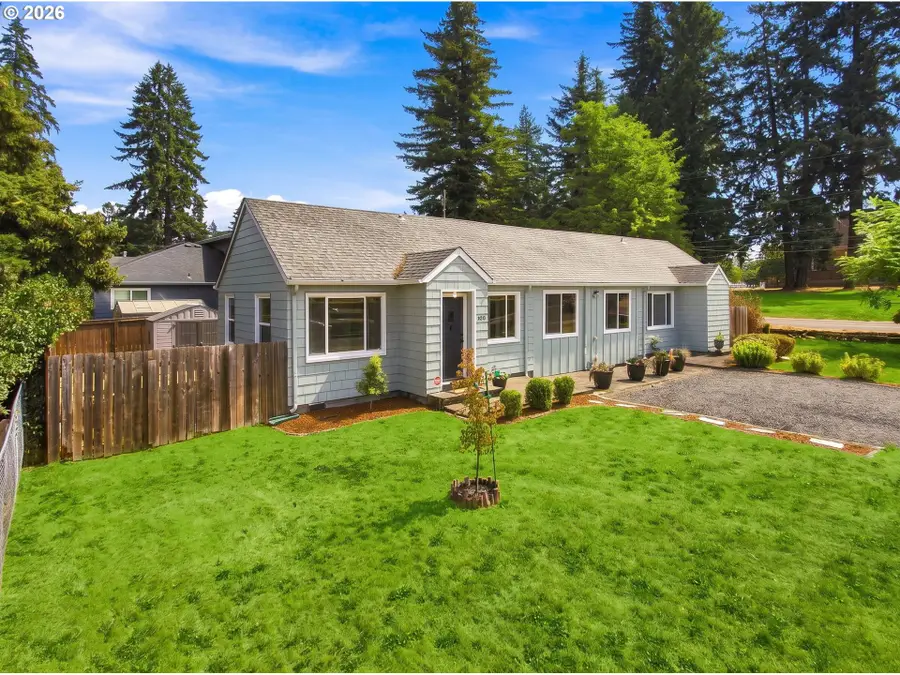 906 6th St, Washougal, WA 98671 - #3