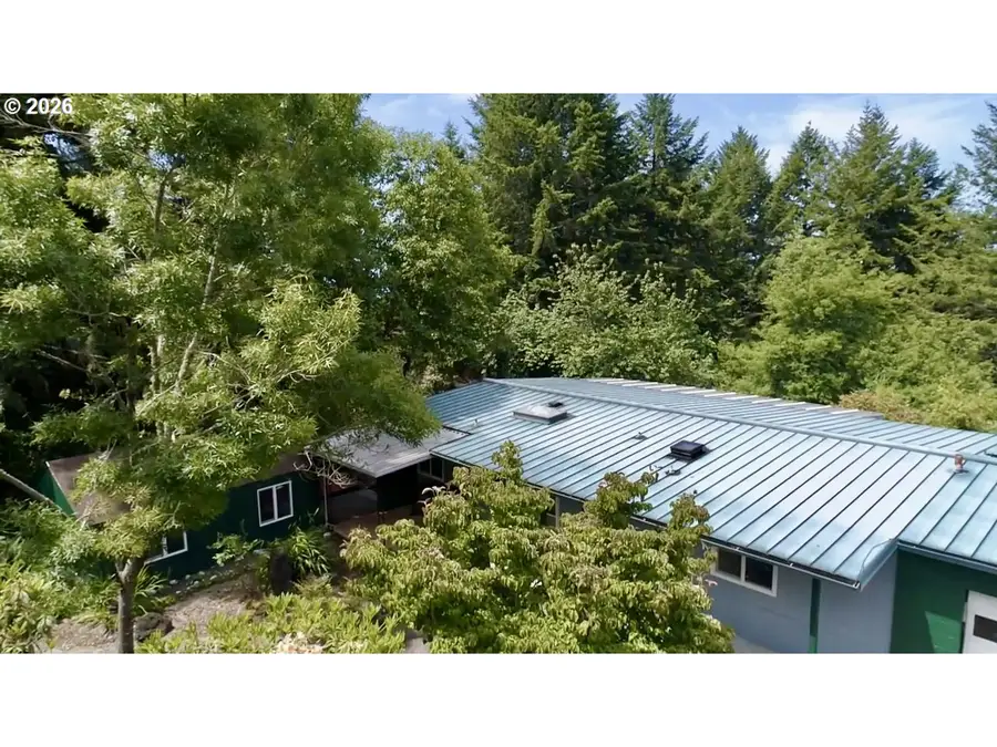 17812 Aqua Vista Ln, Brookings, OR 97415 - #2