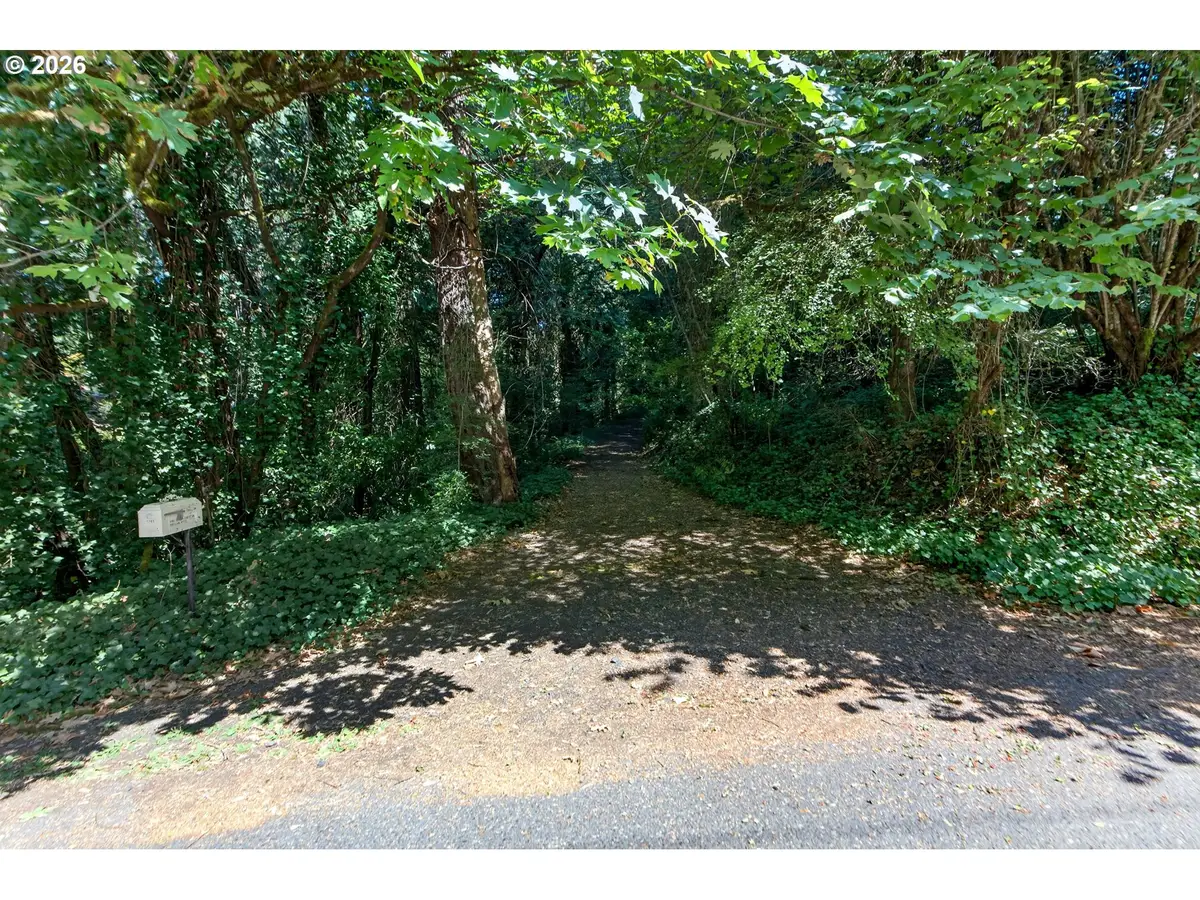 1103 SW Maplecrest Dr, Portland, OR 97219 - #1