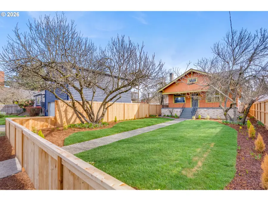 2534 SE 18th Ave #1, Portland, OR 97202 - #2