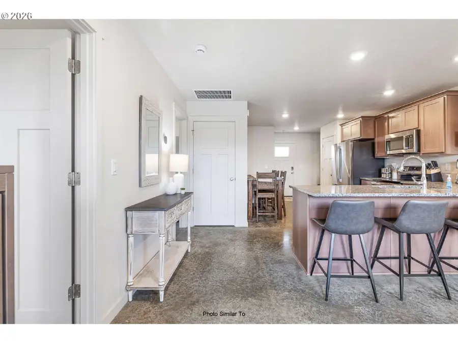 1098 NE 10th Pl, Hermiston, OR 97838 - #3