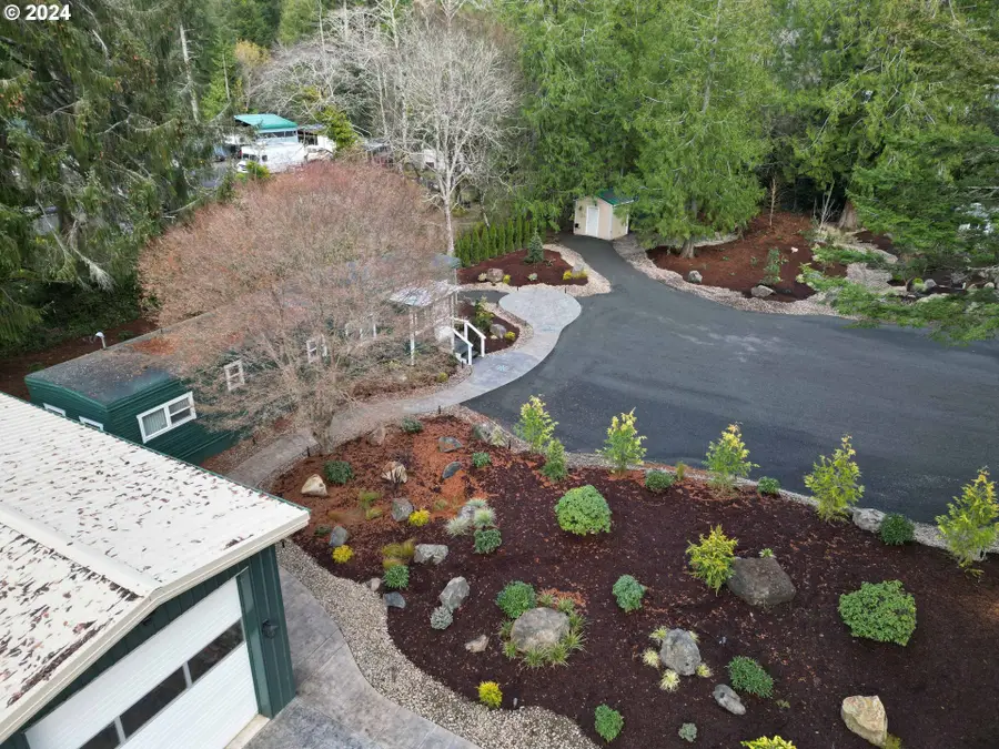 85313 Glenada Rd, Florence, OR 97439 - #3