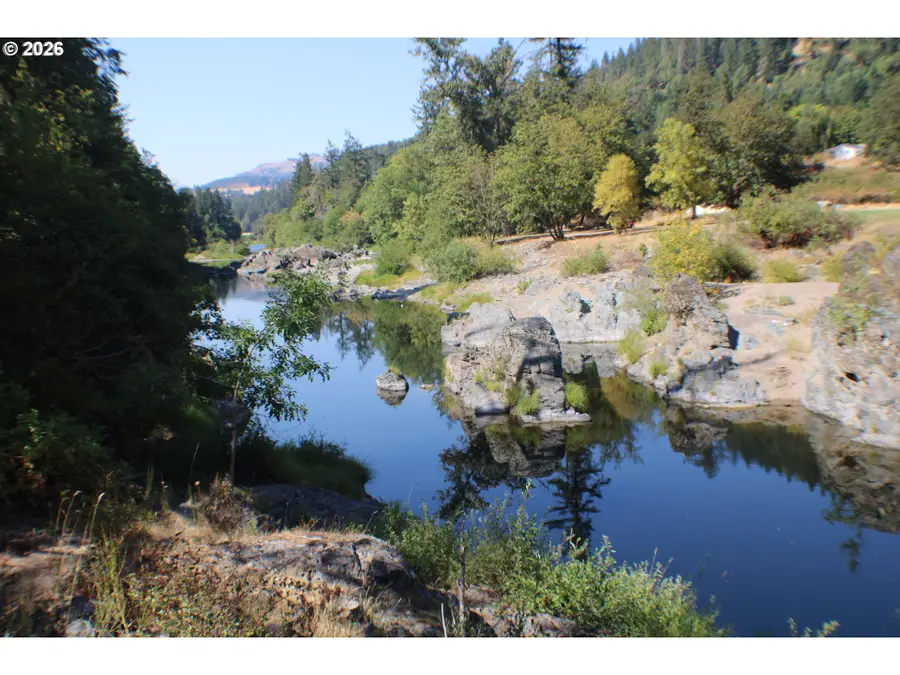 750 Ferguson Ln, South Umpqua, OR 97429 - #3