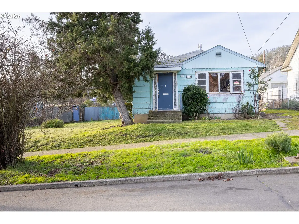 764 NE Nash St, Roseburg, OR 97470 - #1