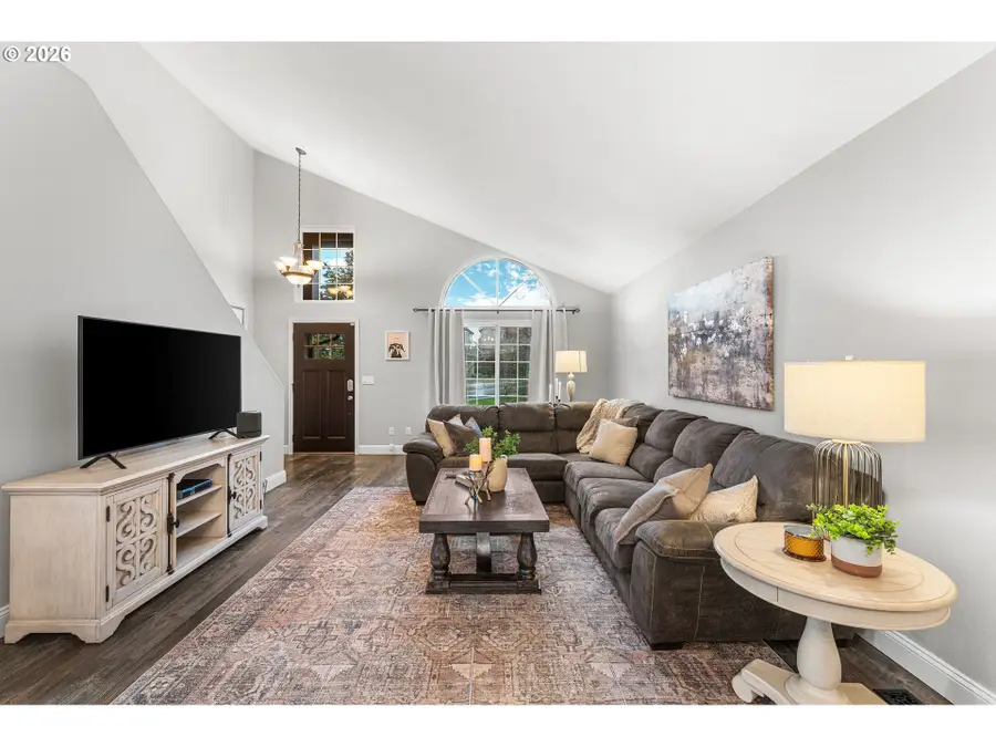 2512 NW Logan St, Camas, WA 98607 - #3