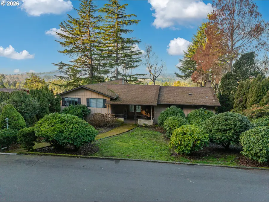 135 SW 85th Ave, Portland, OR 97225 - #3