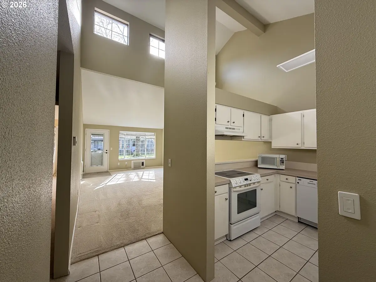 13775 SW Scholls Ferry Rd Sw #11, Beaverton, OR 97008 - #1