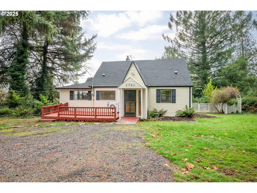3721 Columbia Heights Rd, Longview, WA 98632 - Image #3