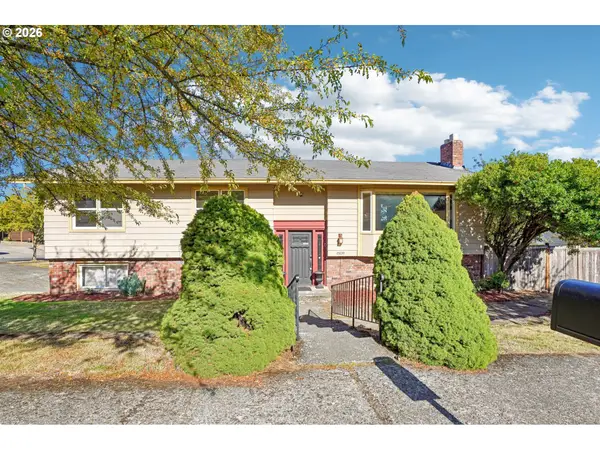 15839 NE Siskiyou St, Portland, OR 97230