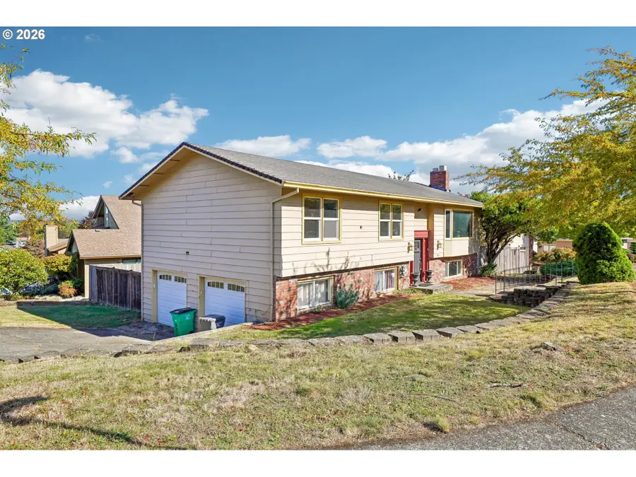 15839 NE Siskiyou St, Portland, OR 97230 - #2