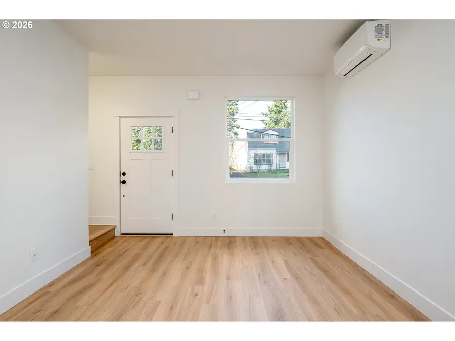 12094 SE Market St, Portland, OR 97216 - #2