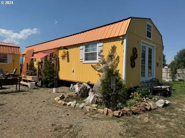 1020 John St, Haines, OR 97833 - #1