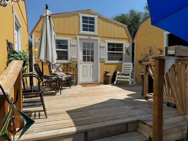 1020 John St, Haines, OR 97833 - #3