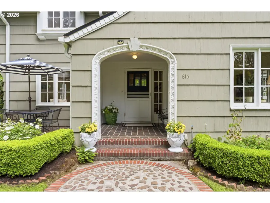 615 SE Andover Pl, Portland, OR 97202 - #3