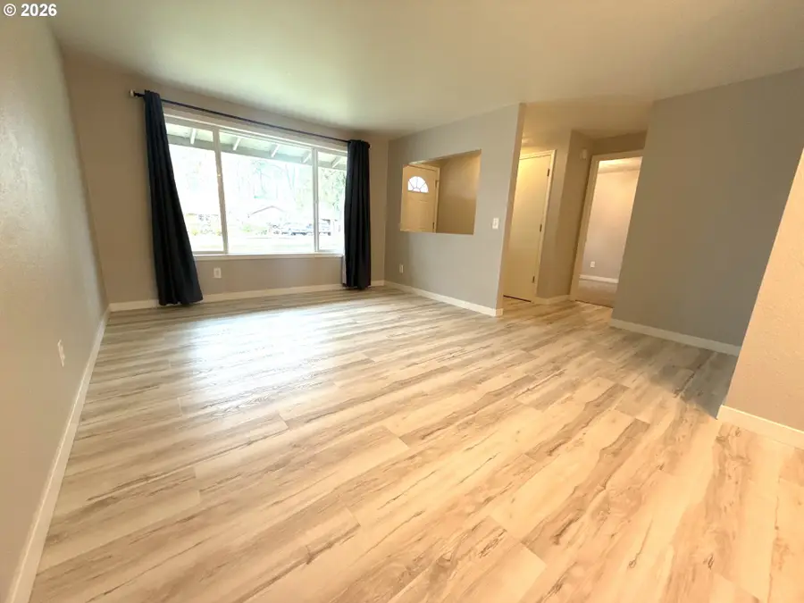 6875 B St, Springfield, OR 97478 - #3