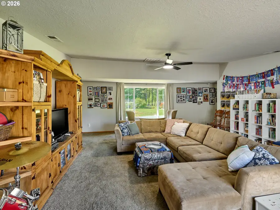 34846 S Dickey Prairie Rd #1, Molalla, OR 97038 - #3