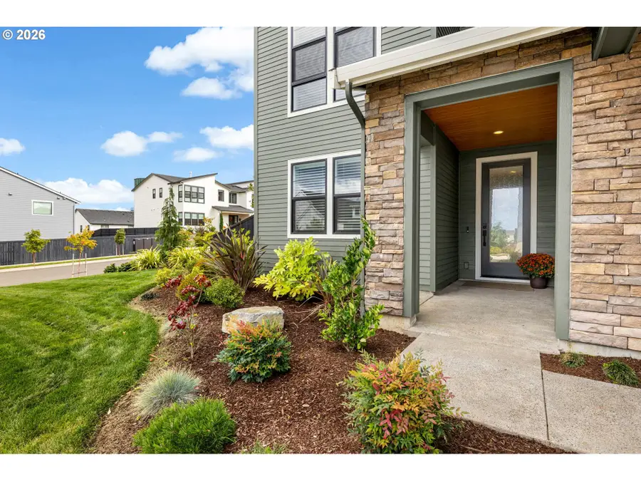 310 W Fir Loop, Washougal, WA 98671 - #2