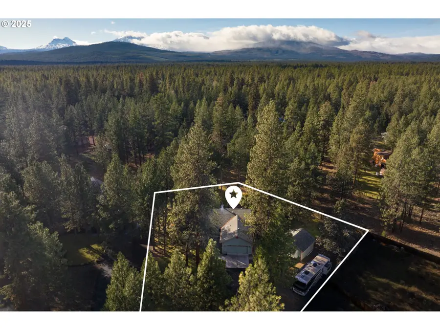 69341 Silver Spur, Sisters, OR 97759 - Image #3