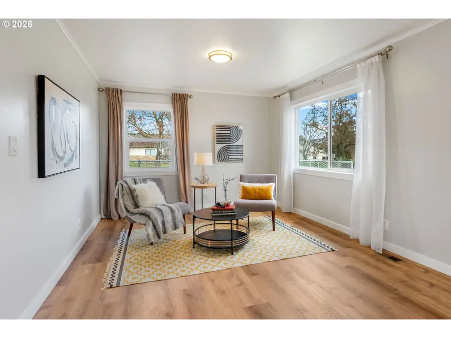 1612 W 10th St, The Dalles, OR 97058 - #3