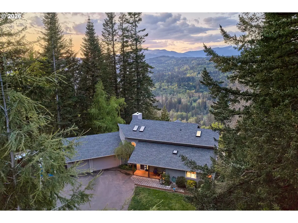 832 Wildlife Dr, Washougal, WA 98671 - #1