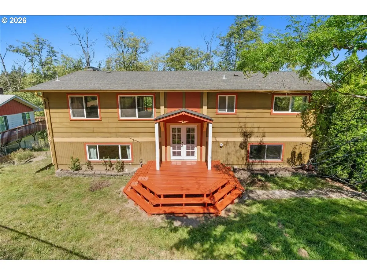 102 Green Hill Dr, Longview, WA 98632 - #1