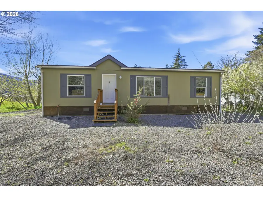 76113 Fish Hatchery Rd, Oakridge, OR 97463 - #2