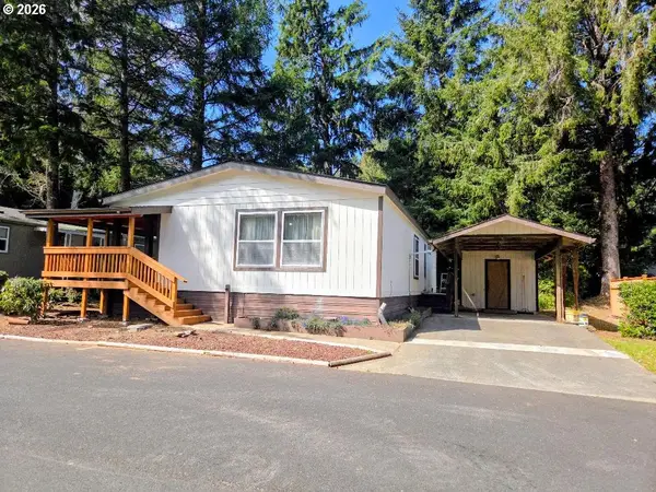 530 Shorepines Pl, CoosBay, OR 97420