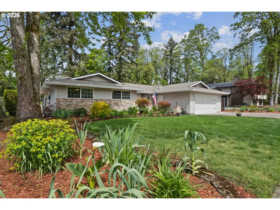 6777 Oakridge Dr, Gladstone, OR 97027 - #2