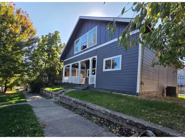 906 N Ave, LaGrande, OR 97850