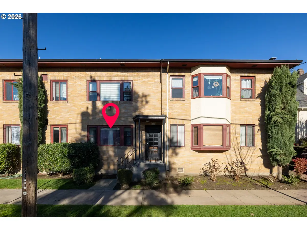 2123 NE Clackamas St #5, Portland, OR 97232 - Image #1